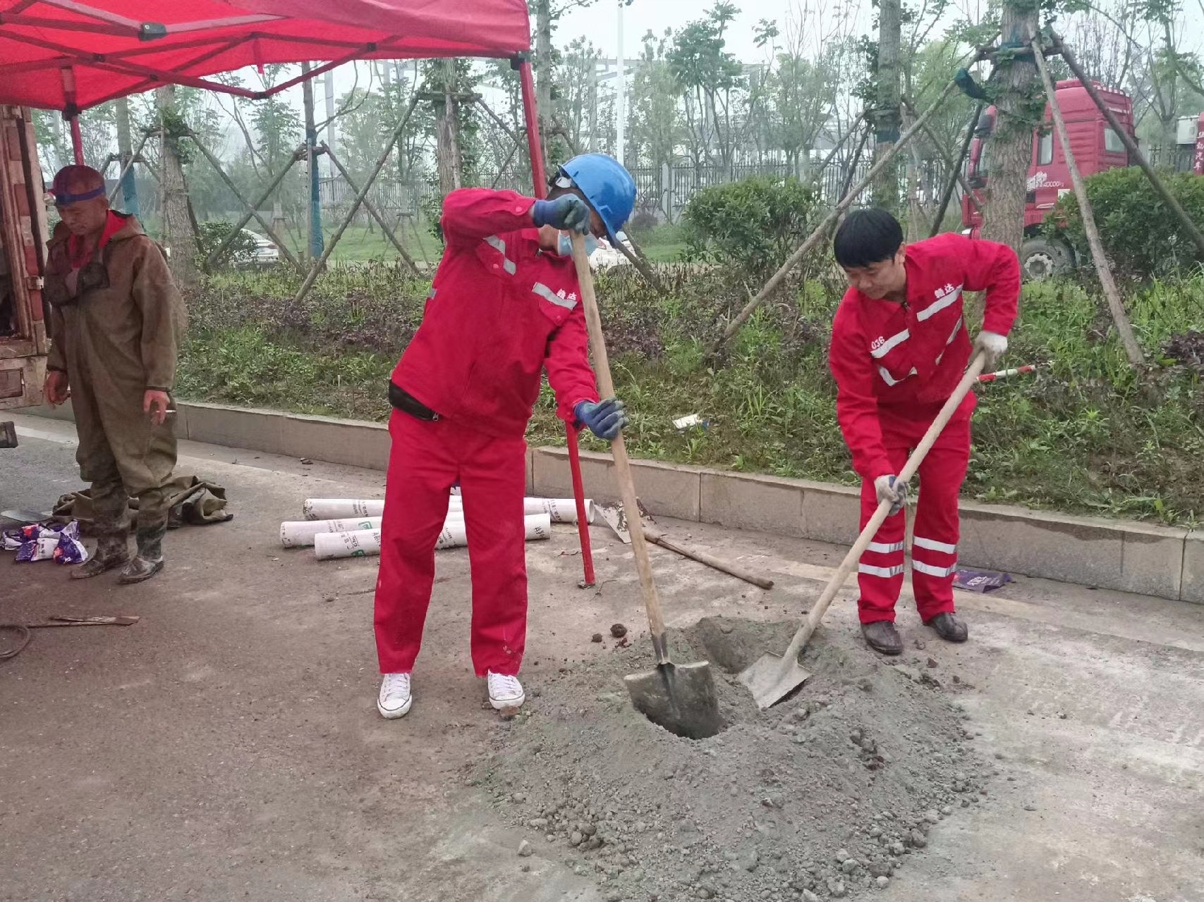 镶黄管道疏通哪家好】及时进行市政管道清淤