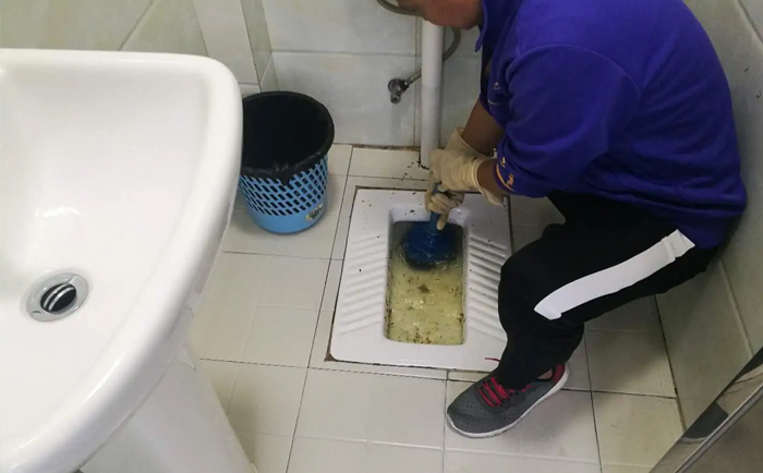镶黄疏通蹲坑