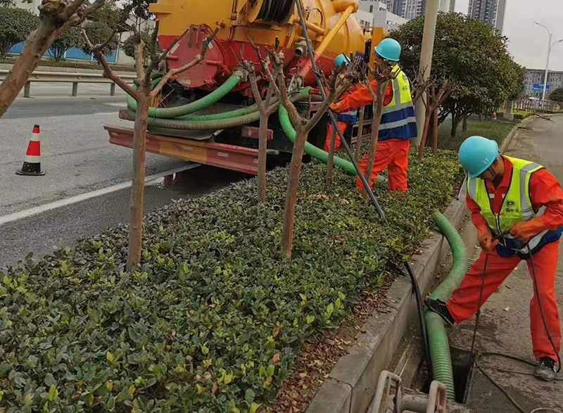 镶黄市政管道清淤